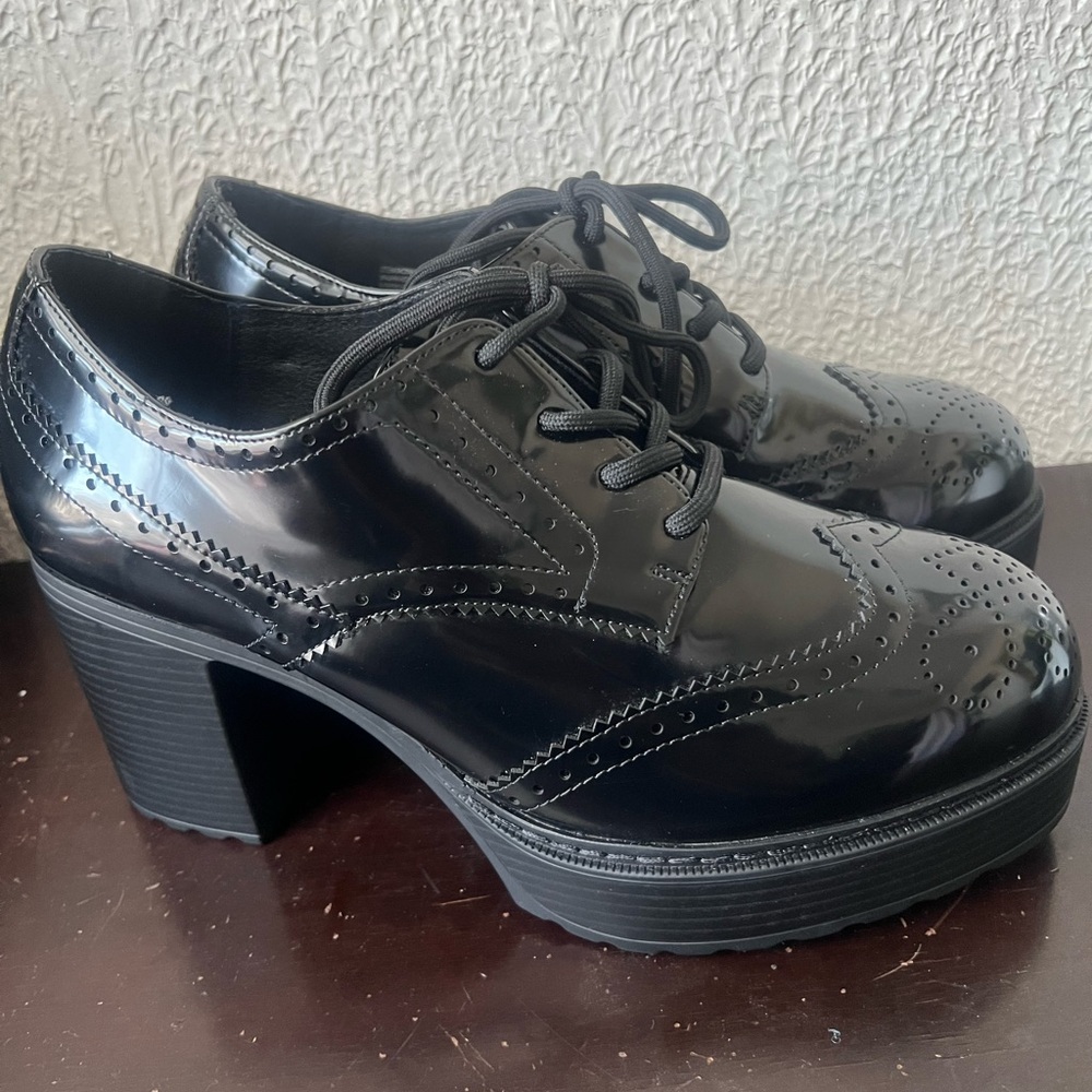 Patent leather platform heels.